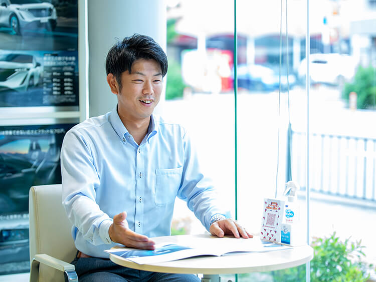 大阪府在住社会人さん専用 日産大阪販売株式会社 | 住吉店 | スタッフ写真